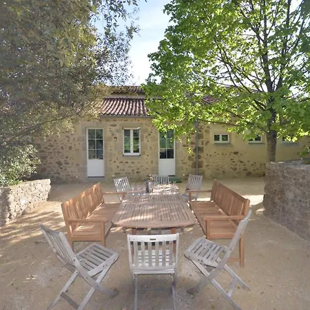 L'Escale Du Bocage Piscine Couverte Chauffee La Flocelliere Exterior photo